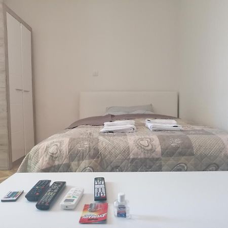 Natasa Apartment Belgrad Exterior foto