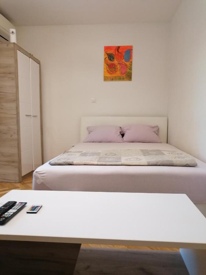 Natasa Apartment Belgrad Exterior foto