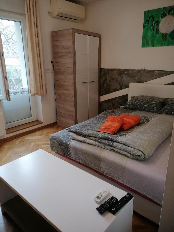 Natasa Apartment Belgrad Exterior foto